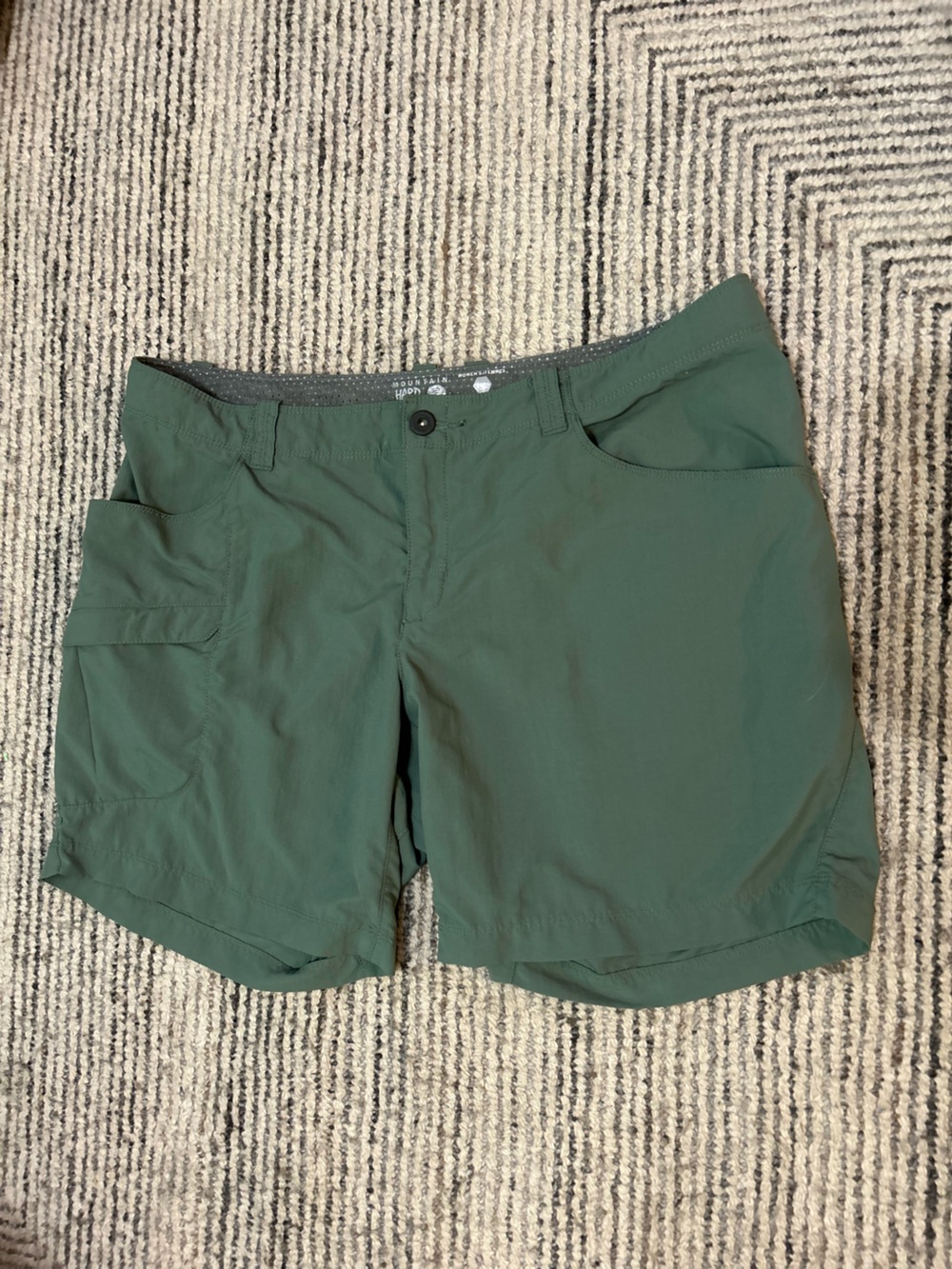 Mountain Hardwear Women’s Green Outdoor Nylon Shorts Size 10